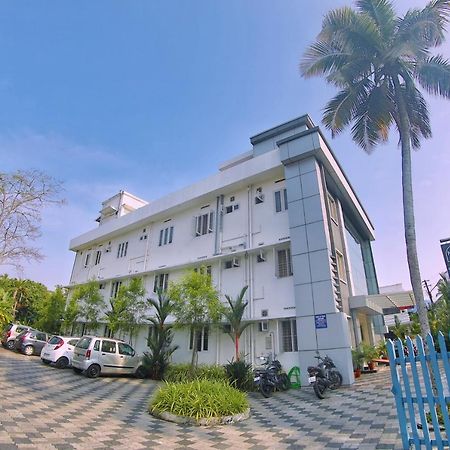 Noah'S Ark Hotel Kochi Екстериор снимка