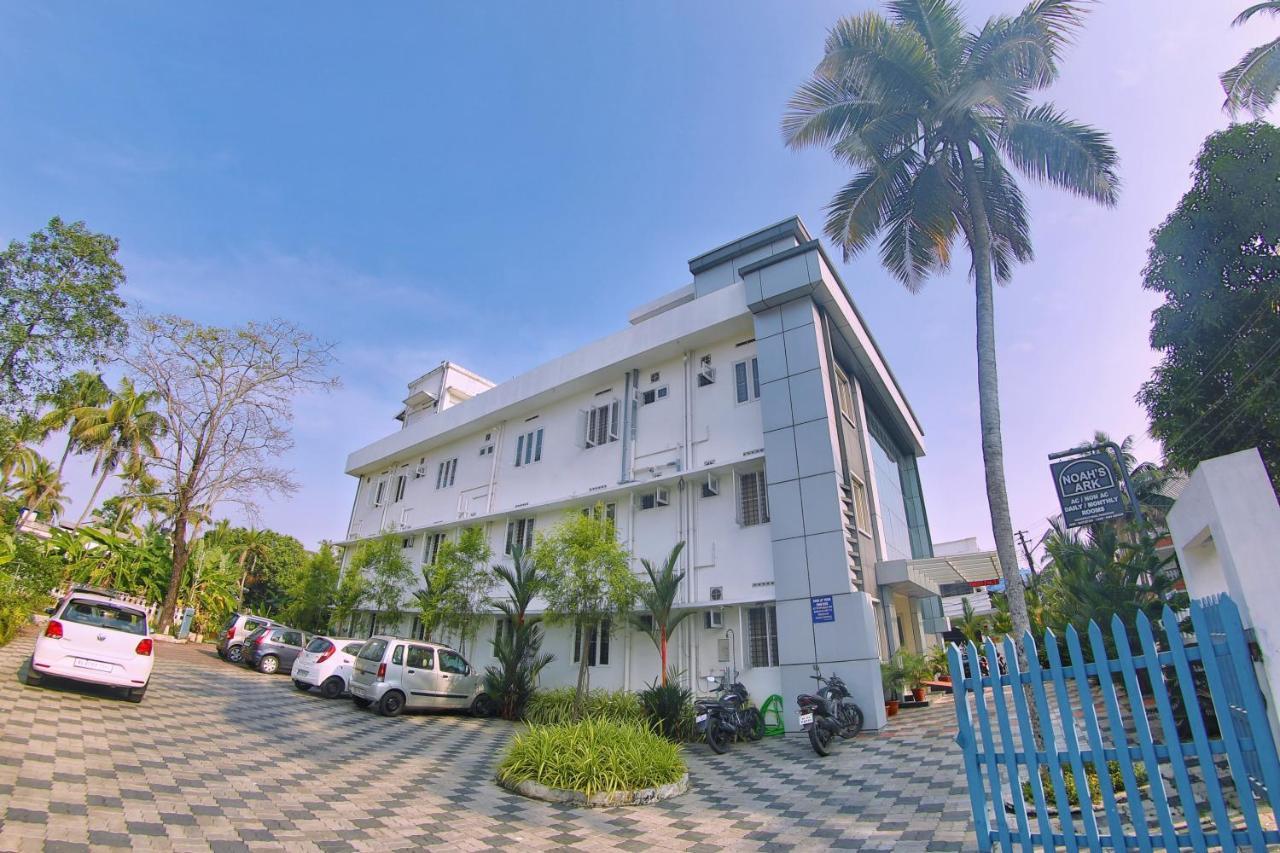 Noah'S Ark Hotel Kochi Екстериор снимка